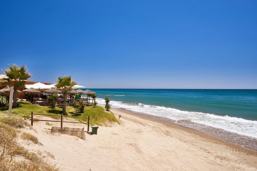 Oleholidays 535 Romana Playa Con Vistas Al Mar Marbella Exteriör bild