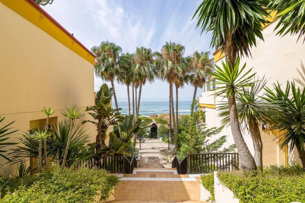 Oleholidays 535 Romana Playa Con Vistas Al Mar Marbella Exteriör bild